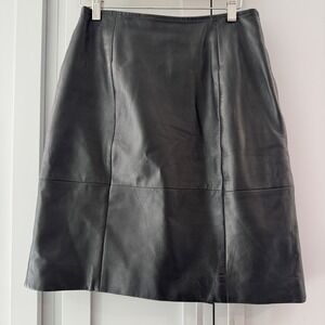 Harve Benard Black Genuine Leather Pencil Skirt Size 6 Petite Back Slit Paneled